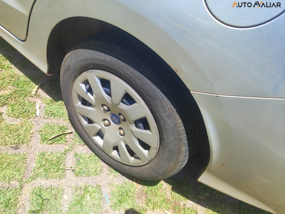 FORD KA 1.0 TI-VCT FLEX SE SEDAN MANUAL