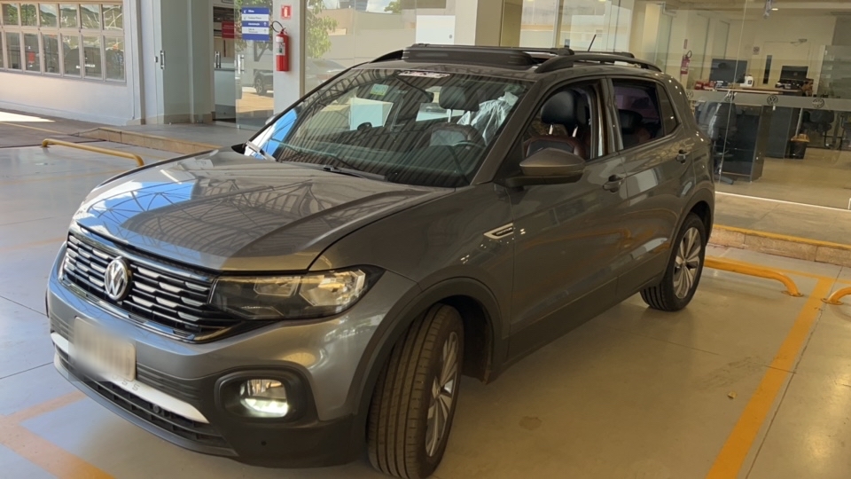 VOLKSWAGEN T-CROSS 1.0 200 TSI TOTAL FLEX COMFORTLINE AUTOMATICO