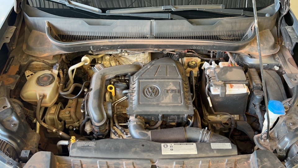 VOLKSWAGEN T-CROSS 1.0 200 TSI TOTAL FLEX COMFORTLINE AUTOMATICO