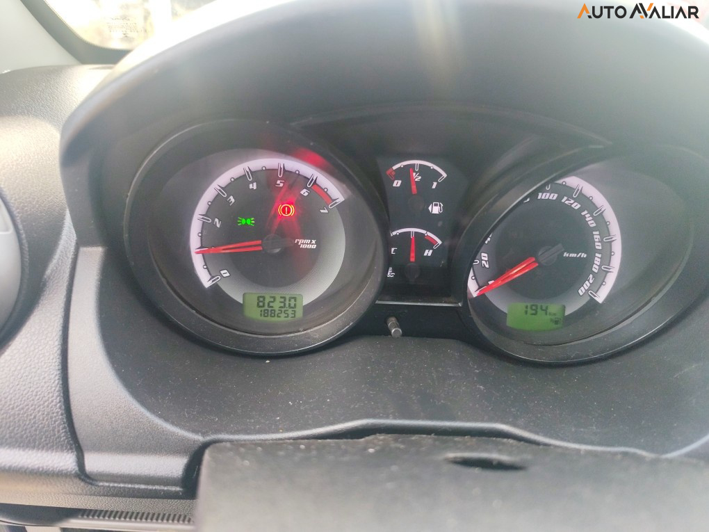 FORD FIESTA 1.0 ROCAM SE 8V FLEX 4P MANUAL