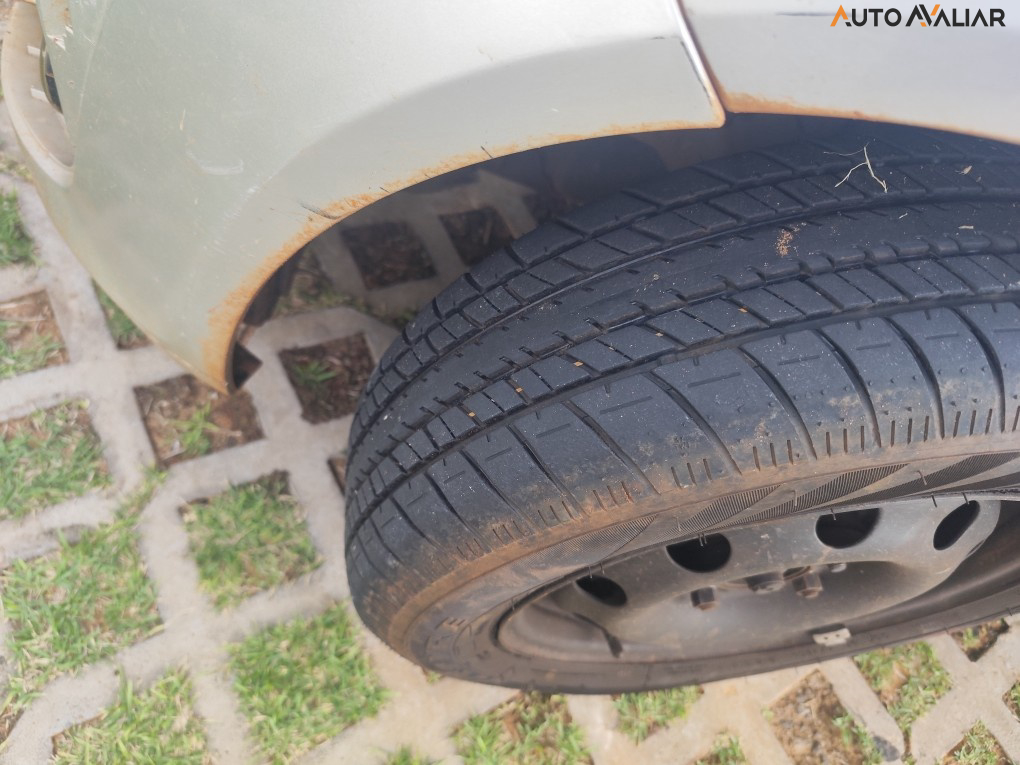 FORD FIESTA 1.0 ROCAM SE 8V FLEX 4P MANUAL