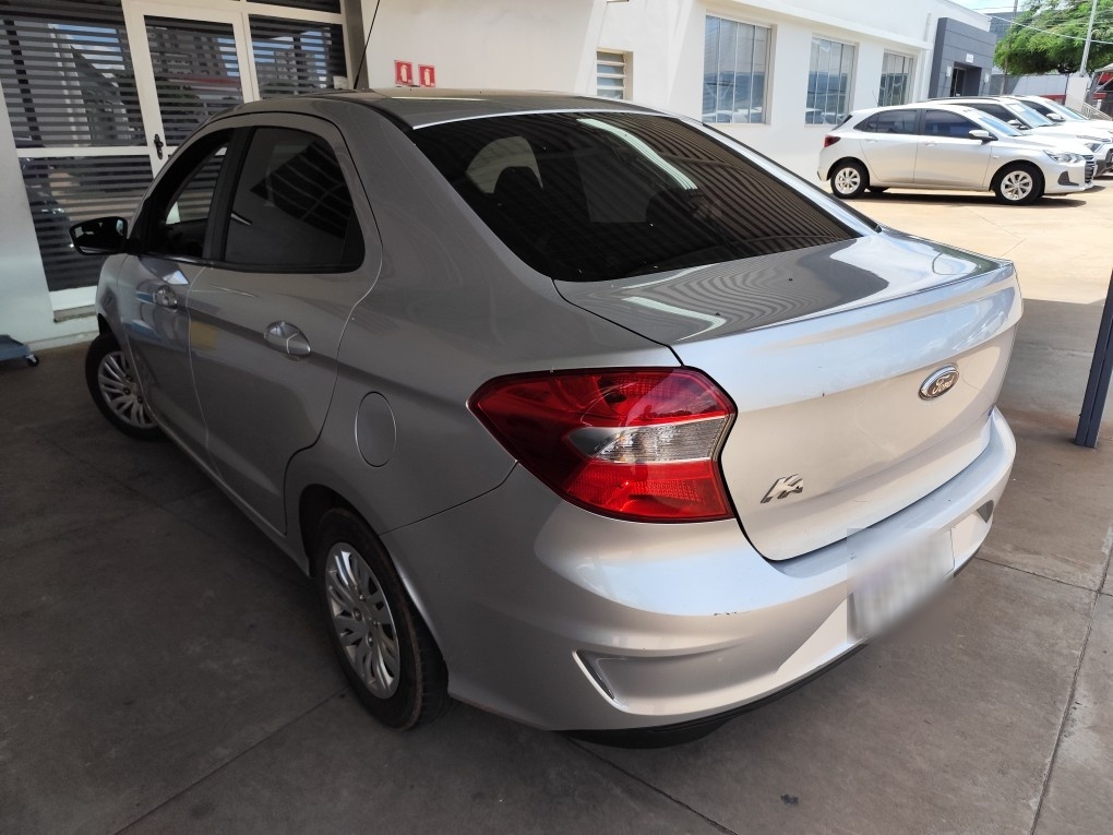 FORD KA 1.5 TI-VCT FLEX SE SEDAN MANUAL