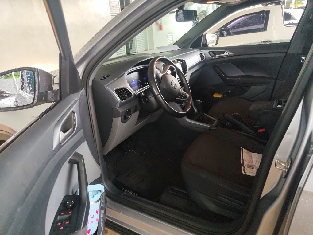 VOLKSWAGEN T-CROSS 1.0 200 TSI TOTAL FLEX AUTOM&Aacute;TICO