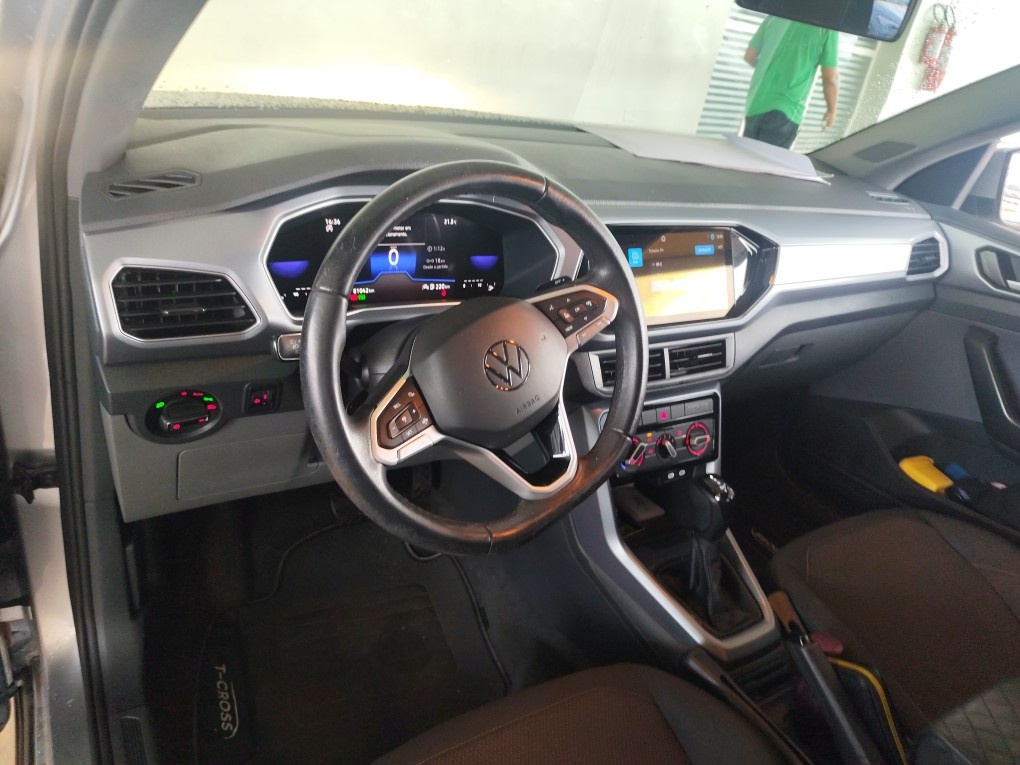 VOLKSWAGEN T-CROSS 1.0 200 TSI TOTAL FLEX AUTOM&Aacute;TICO