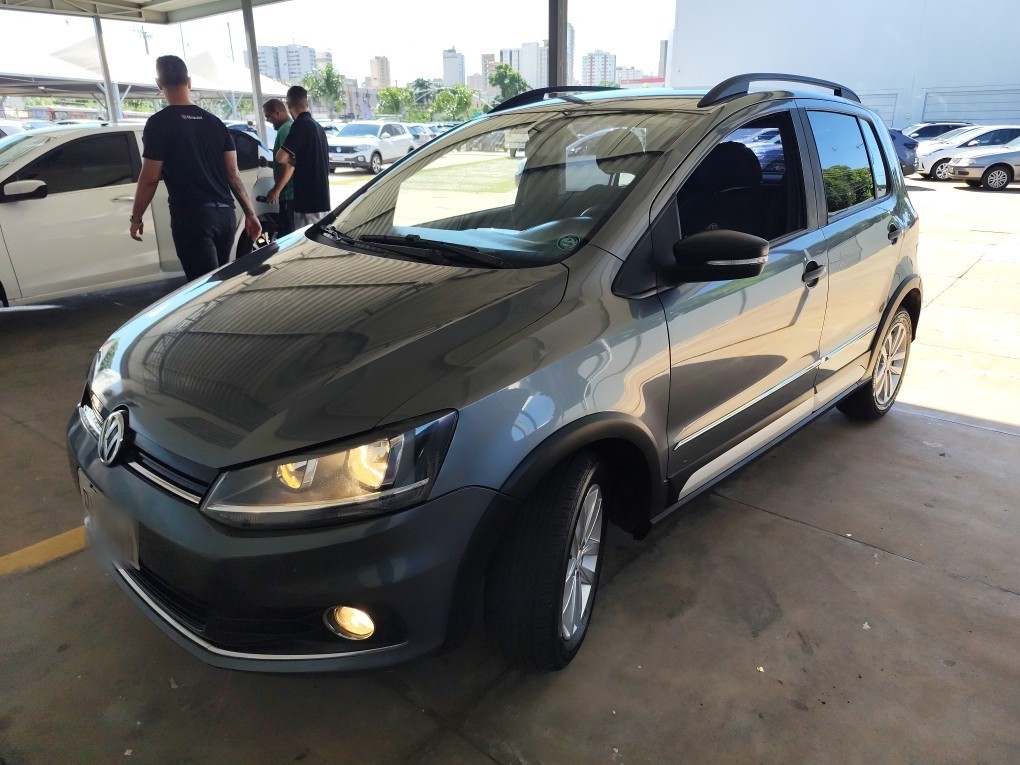 VOLKSWAGEN FOX 1.0 MPI TRACK 12V FLEX 4P MANUAL