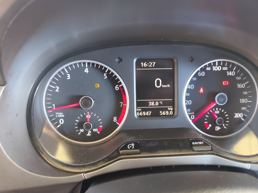 VOLKSWAGEN FOX 1.0 MPI TRACK 12V FLEX 4P MANUAL