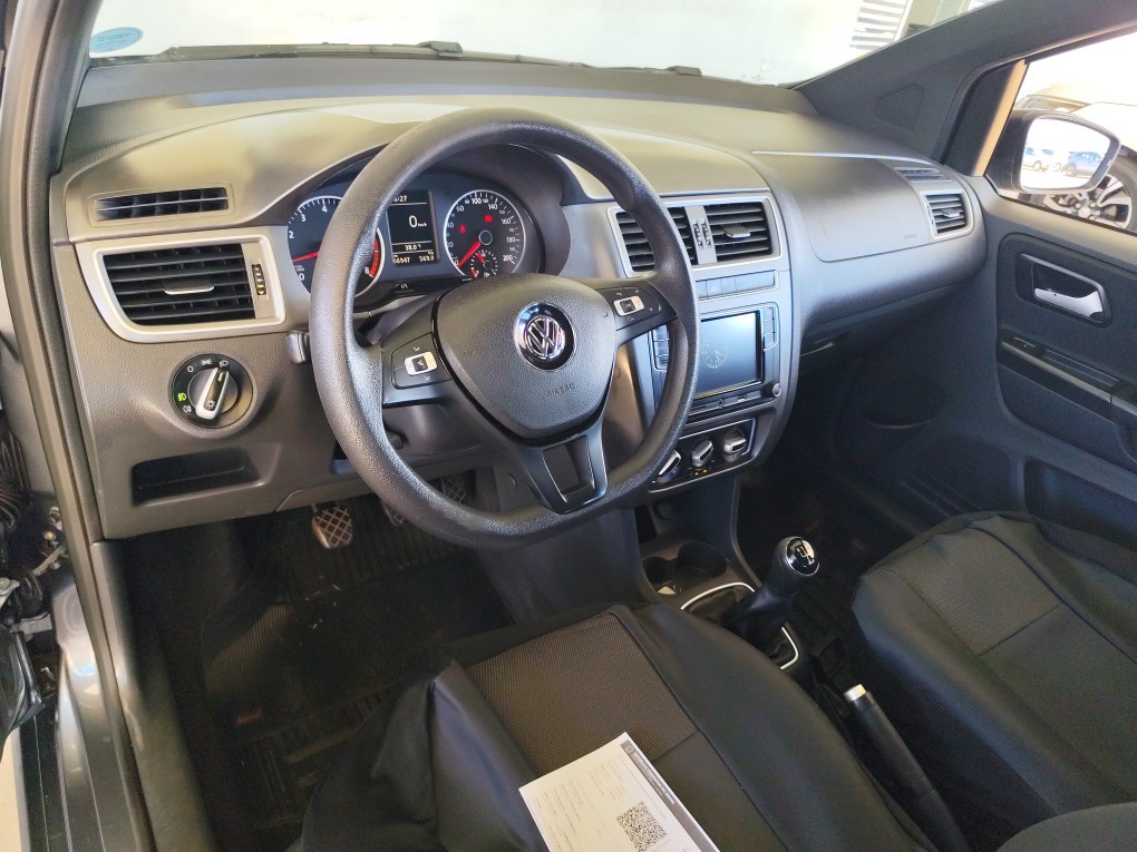 VOLKSWAGEN FOX 1.0 MPI TRACK 12V FLEX 4P MANUAL