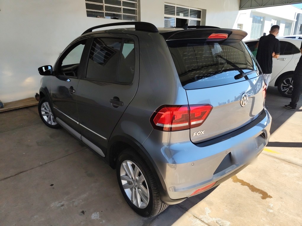 VOLKSWAGEN FOX 1.0 MPI TRACK 12V FLEX 4P MANUAL