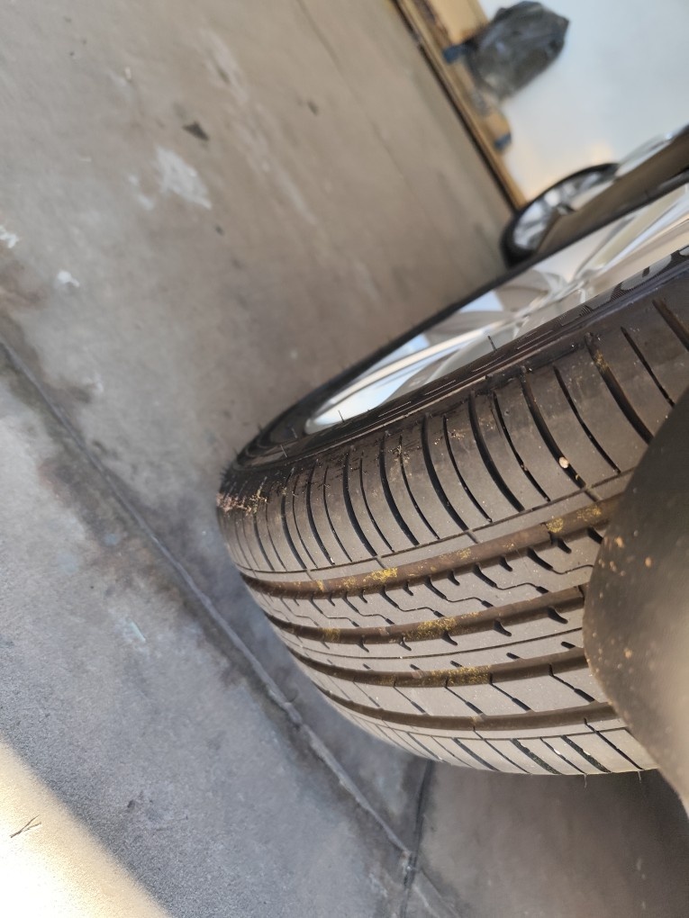 VOLKSWAGEN FOX 1.0 MPI TRACK 12V FLEX 4P MANUAL