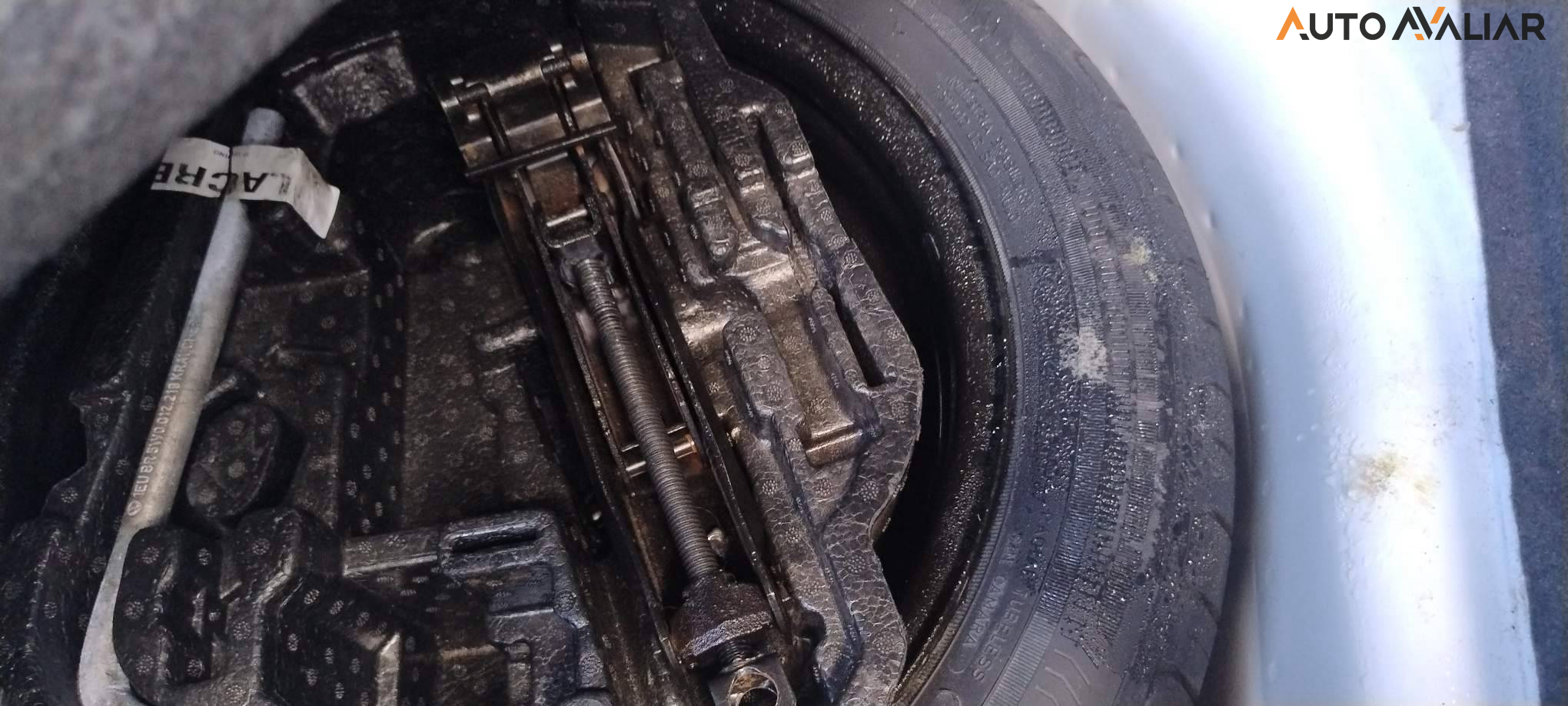 VOLKSWAGEN FOX 1.6 MSI TOTAL FLEX XTREME 4P MANUAL