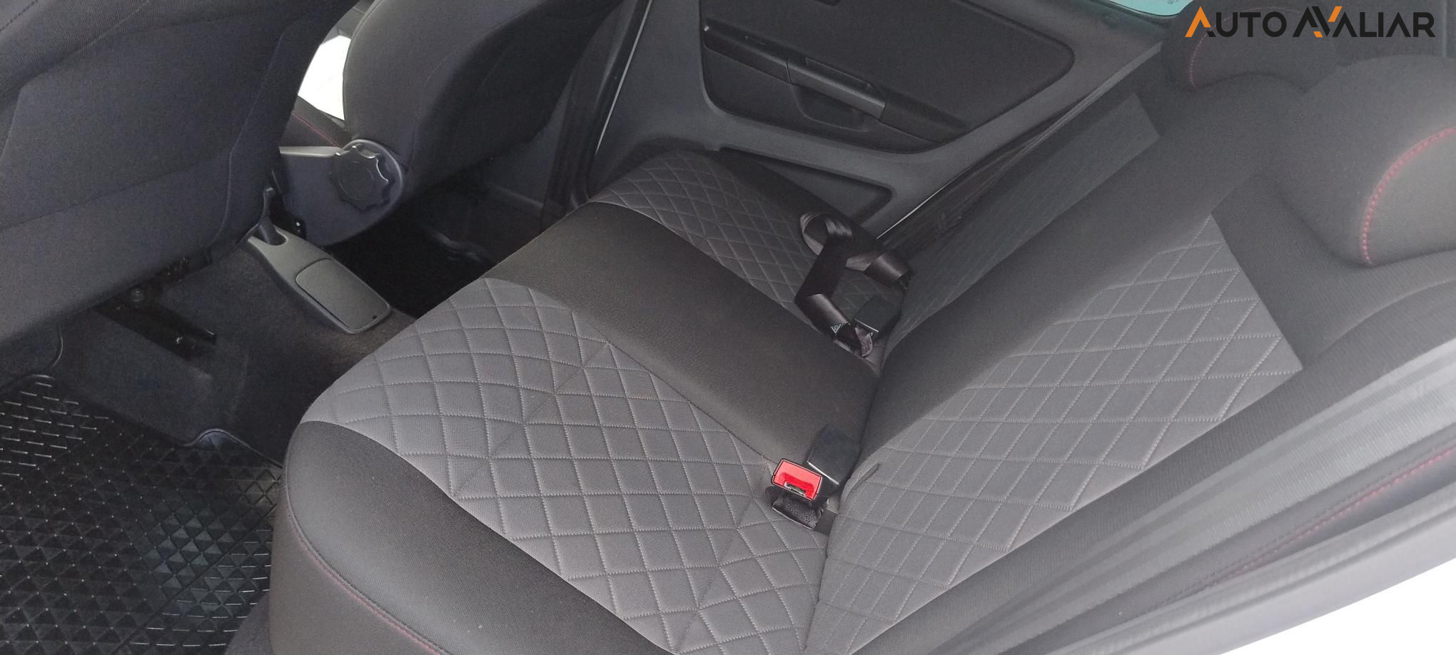 VOLKSWAGEN FOX 1.6 MSI TOTAL FLEX XTREME 4P MANUAL