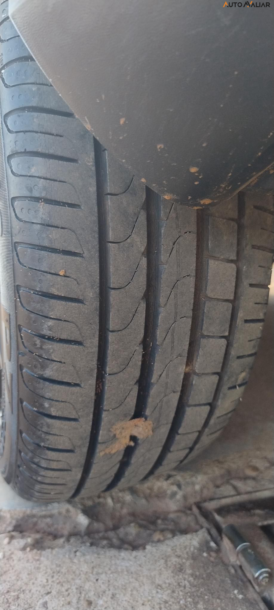 VOLKSWAGEN FOX 1.6 MSI TOTAL FLEX XTREME 4P MANUAL