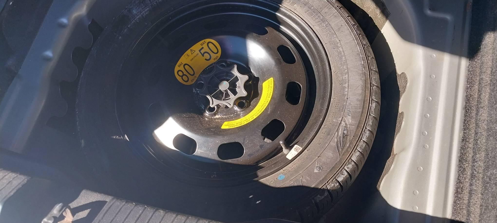 VOLKSWAGEN POLO 1.0 MPI TOTAL FLEX MANUAL