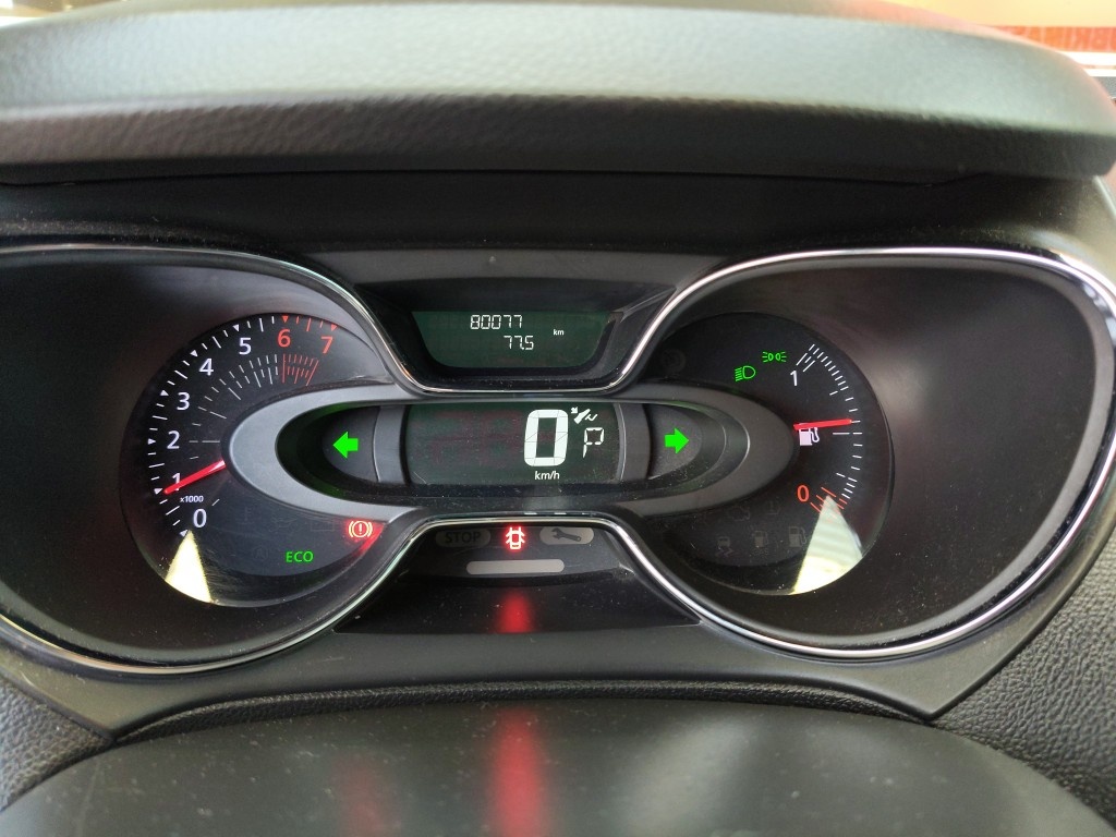 RENAULT CAPTUR 1.6 16V SCE FLEX LIFE X-TRONIC