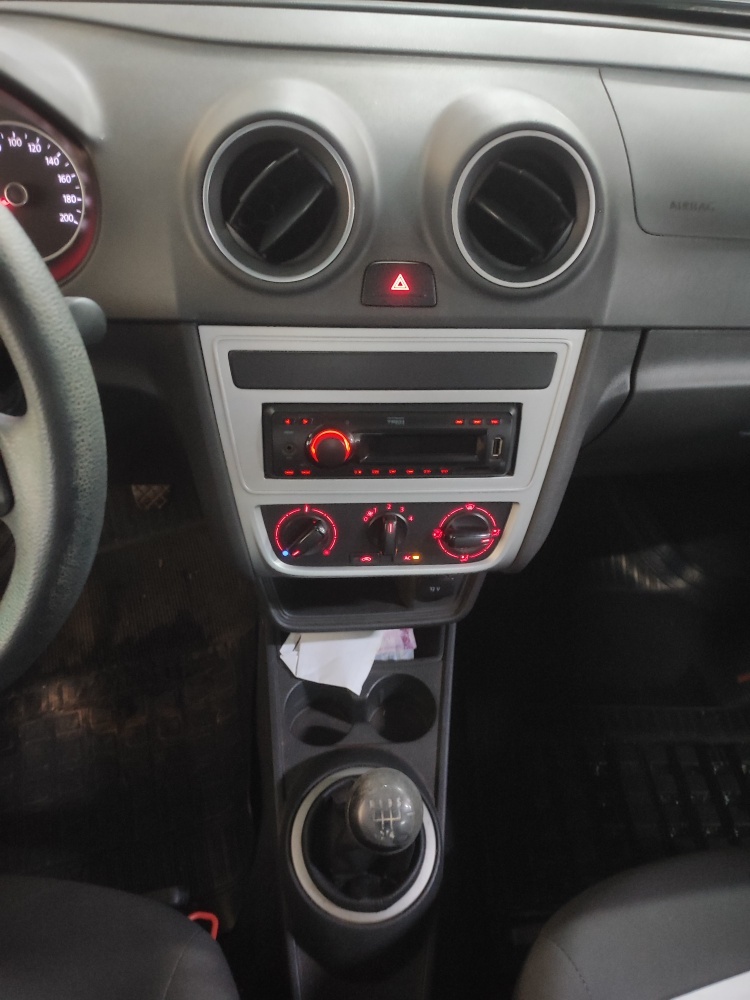 VOLKSWAGEN VOYAGE 1.0 MI TRENDLINE 8V FLEX 4P MANUAL