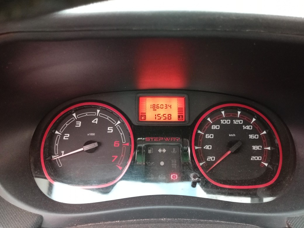 RENAULT SANDERO 1.6 STEPWAY 8V FLEX 4P MANUAL