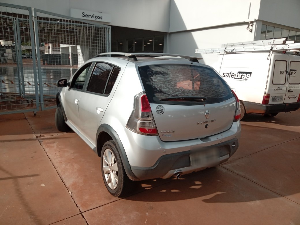 RENAULT SANDERO 1.6 STEPWAY 8V FLEX 4P MANUAL