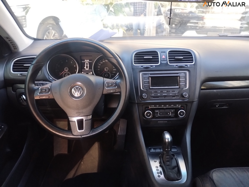 VOLKSWAGEN JETTA 2.5(TIPTR.)