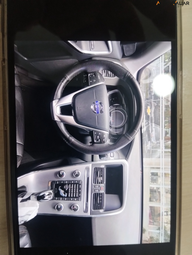 VOLVO XC60 2.0 T5 MOMENTUM GASOLINA 4P AUTOMATICO