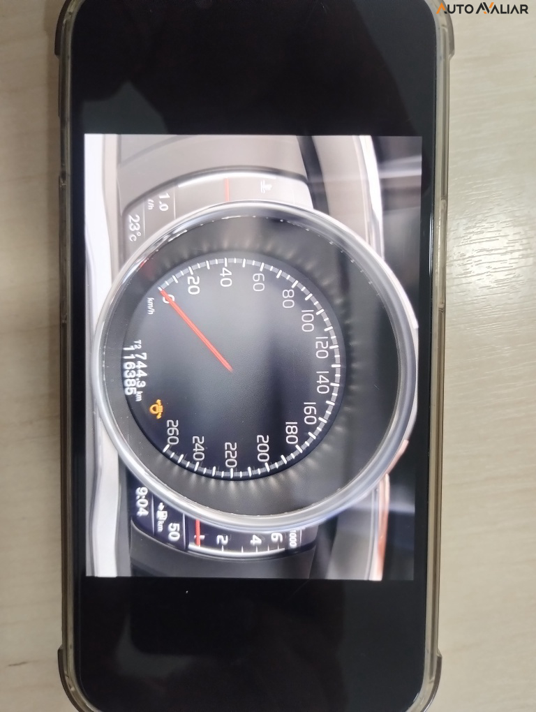 VOLVO XC60 2.0 T5 MOMENTUM GASOLINA 4P AUTOMATICO