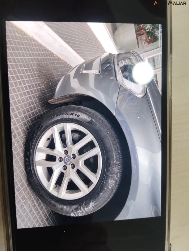 VOLVO XC60 2.0 T5 MOMENTUM GASOLINA 4P AUTOMATICO