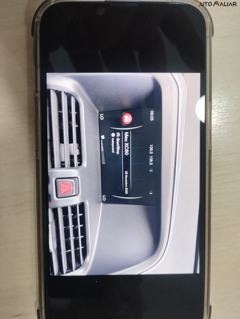 VOLVO XC60 2.0 T5 MOMENTUM GASOLINA 4P AUTOMATICO