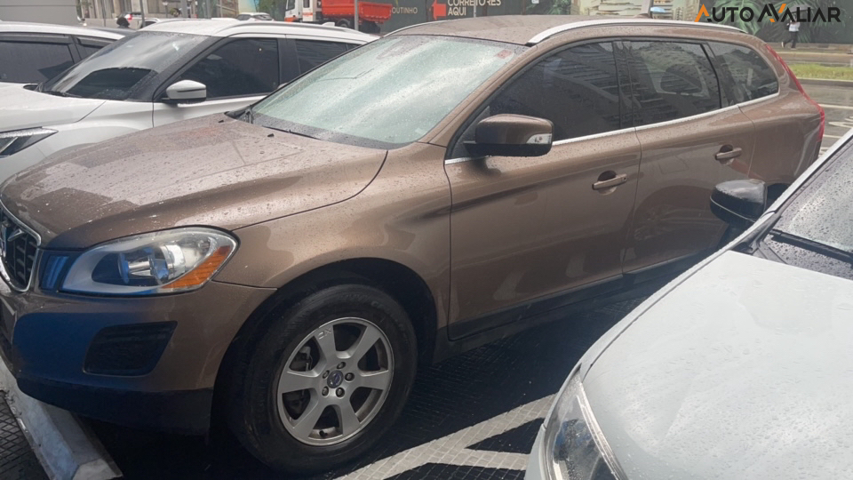 VOLVO XC60 2.0 T5 COMFORT FWD TURBO GASOLINA 4P AUTOMATICO