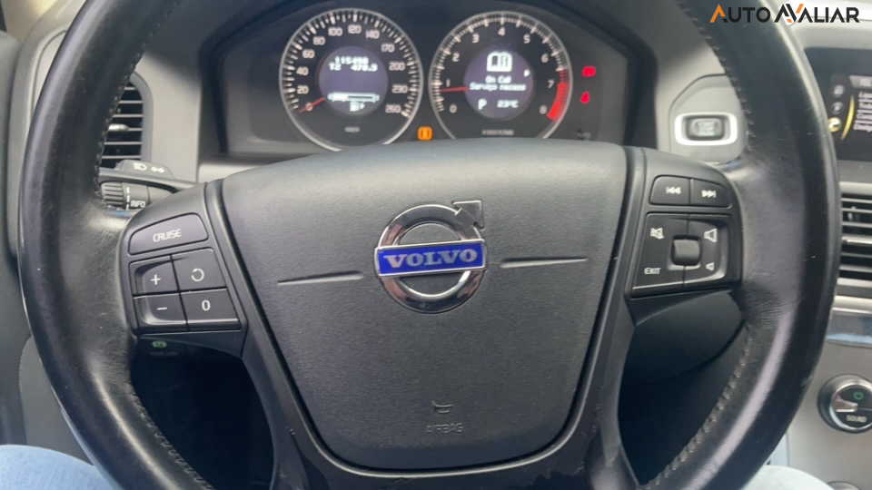 VOLVO XC60 2.0 T5 COMFORT FWD TURBO GASOLINA 4P AUTOMATICO