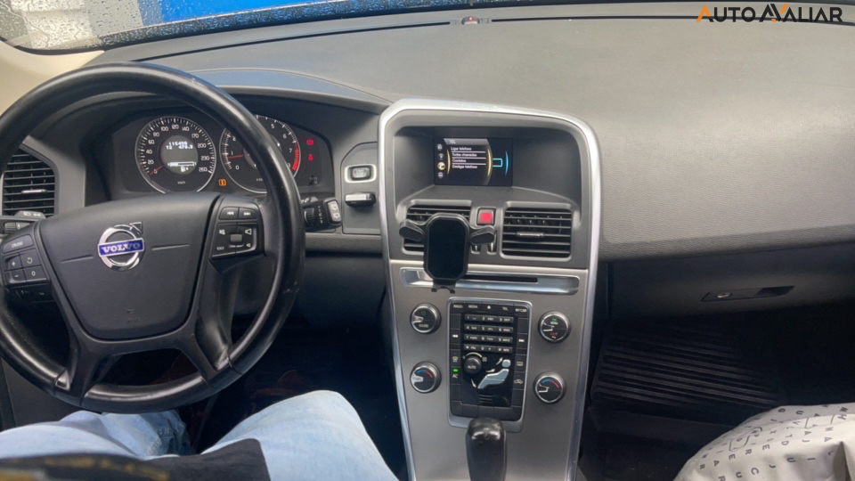 VOLVO XC60 2.0 T5 COMFORT FWD TURBO GASOLINA 4P AUTOMATICO