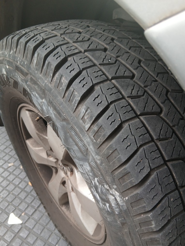 TOYOTA HILUX 2.7 SR 4X2 CD 16V FLEX 4P AUTOMATICO