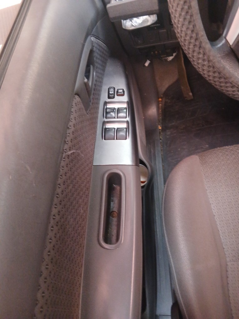 TOYOTA HILUX 2.7 SR 4X2 CD 16V FLEX 4P AUTOMATICO