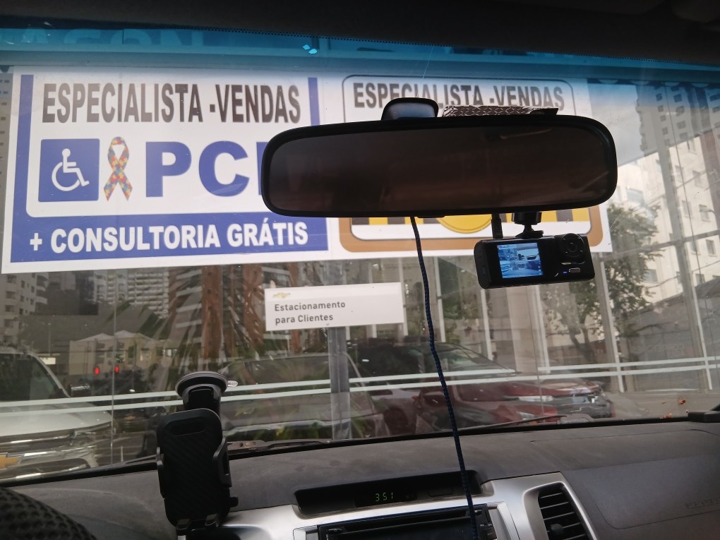 TOYOTA HILUX 2.7 SR 4X2 CD 16V FLEX 4P AUTOMATICO