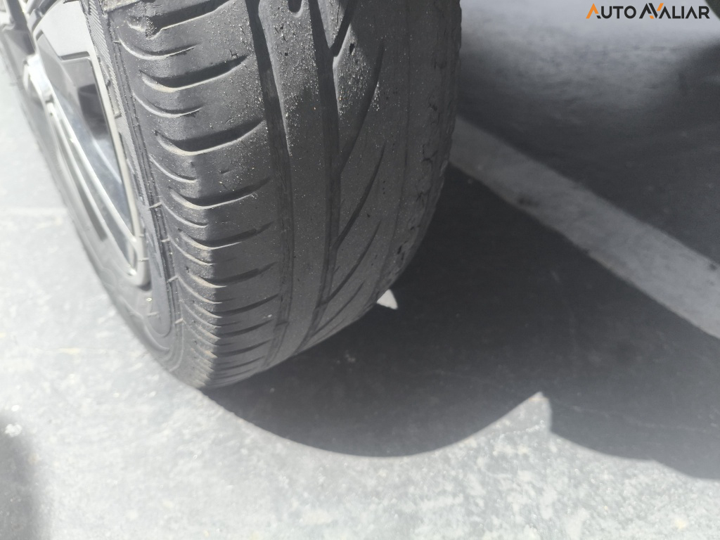 RENAULT KWID 1.0 12V SCE FLEX INTENSE MANUAL