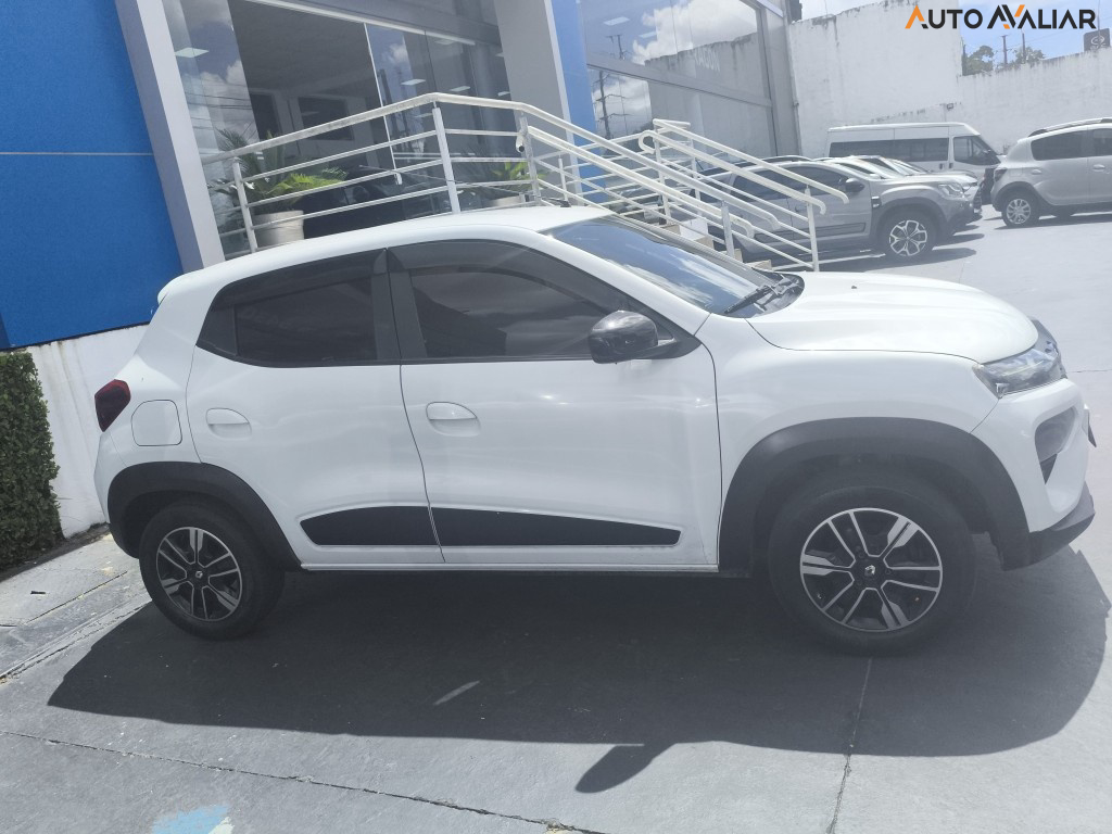 RENAULT KWID 1.0 12V SCE FLEX INTENSE MANUAL