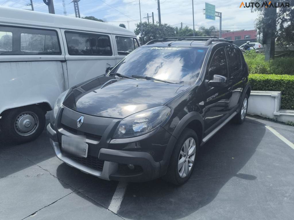 RENAULT SANDERO 1.6 STEPWAY 16V FLEX 4P AUTOMATICO