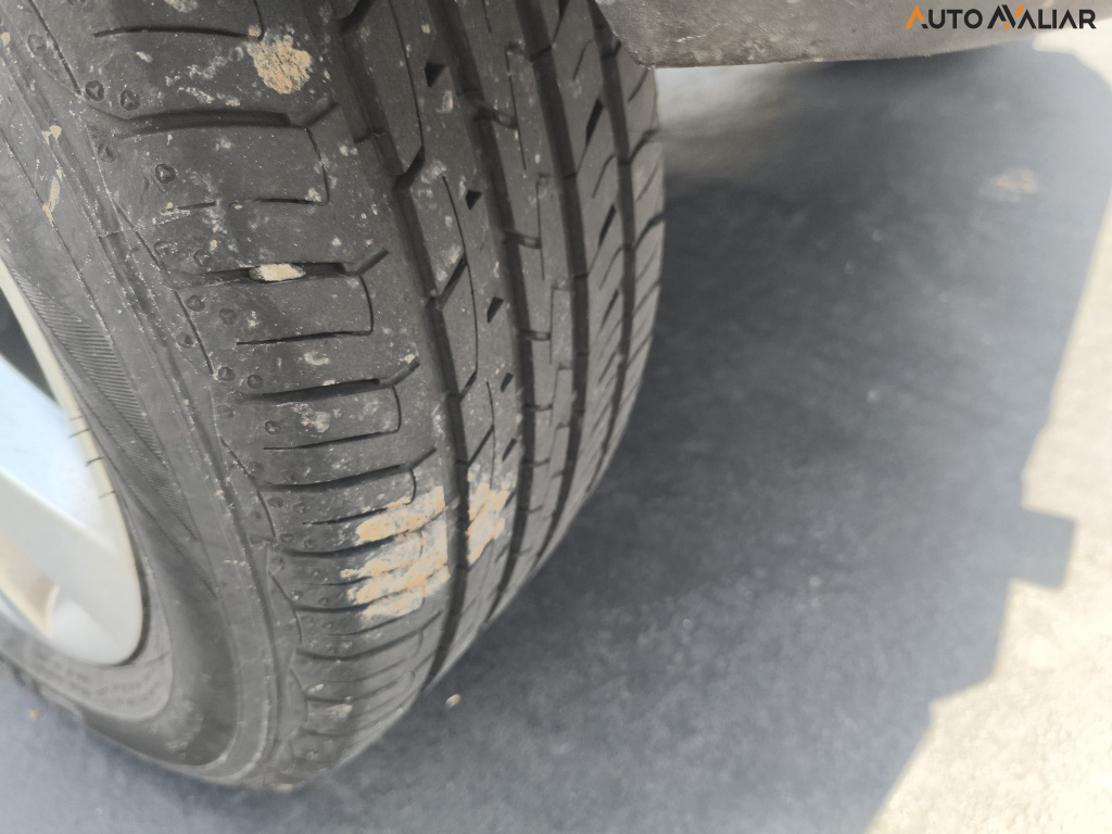 RENAULT SANDERO 1.6 STEPWAY 16V FLEX 4P AUTOMATICO