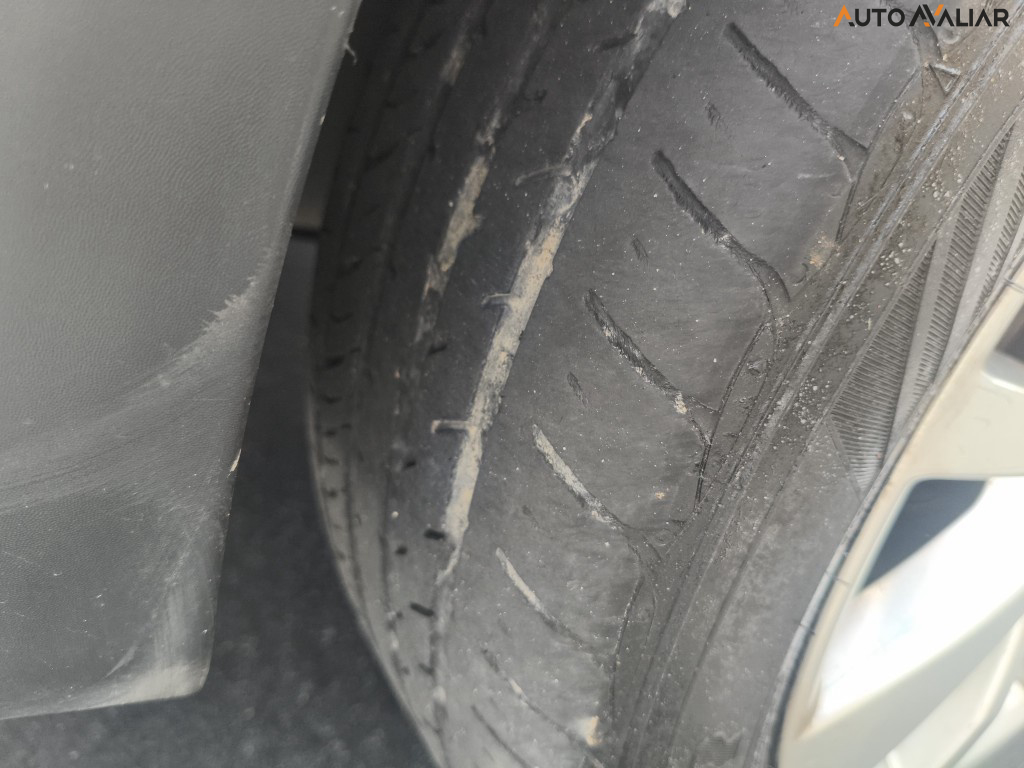 RENAULT SANDERO 1.6 STEPWAY 16V FLEX 4P AUTOMATICO