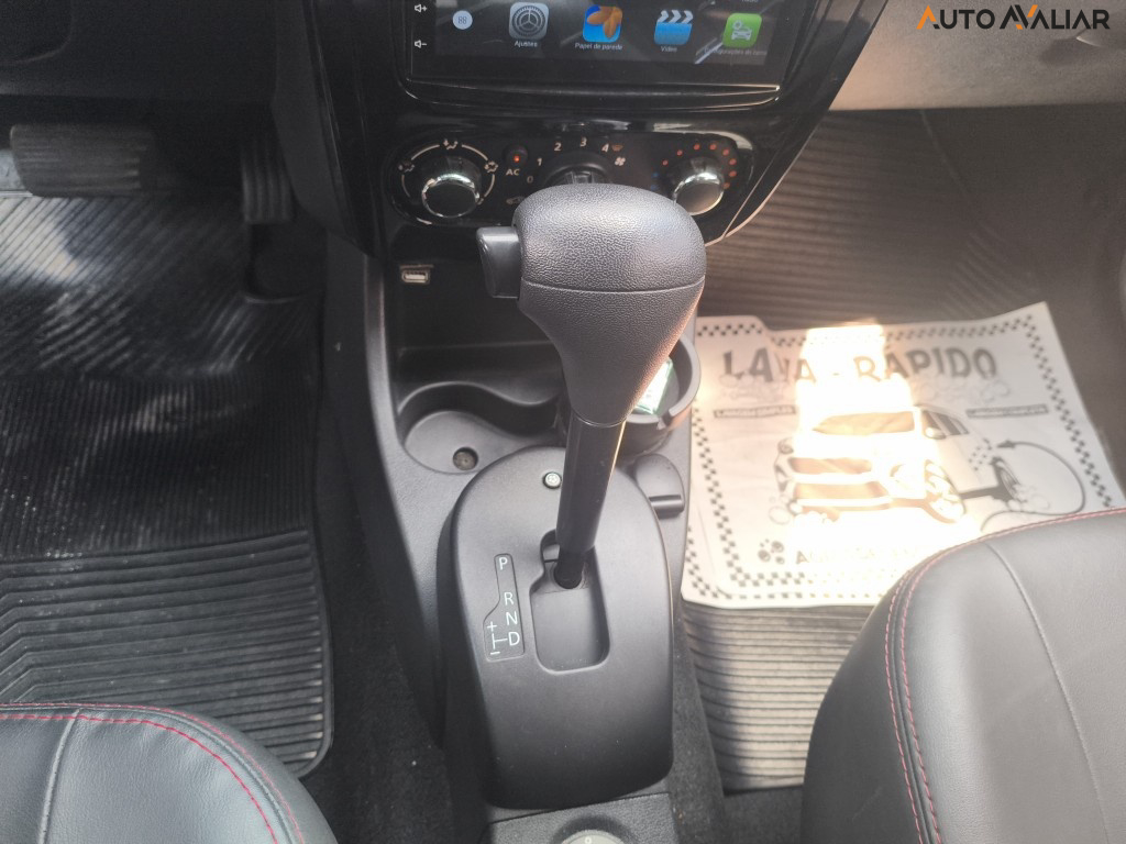 RENAULT SANDERO 1.6 STEPWAY 16V FLEX 4P AUTOMATICO