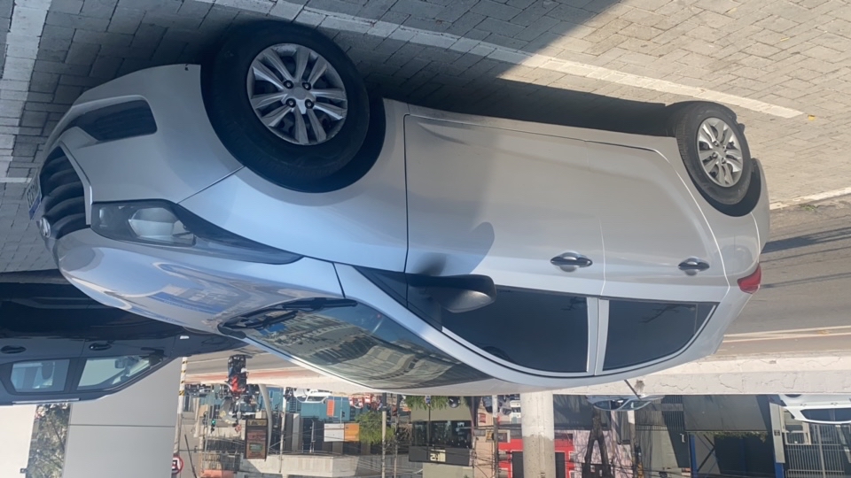 HYUNDAI HB20 1.0 COMFORT PLUS 12V FLEX 4P MANUAL