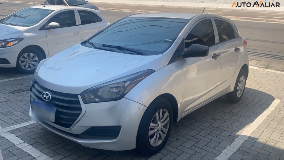 HYUNDAI HB20 1.0 COMFORT PLUS 12V FLEX 4P MANUAL