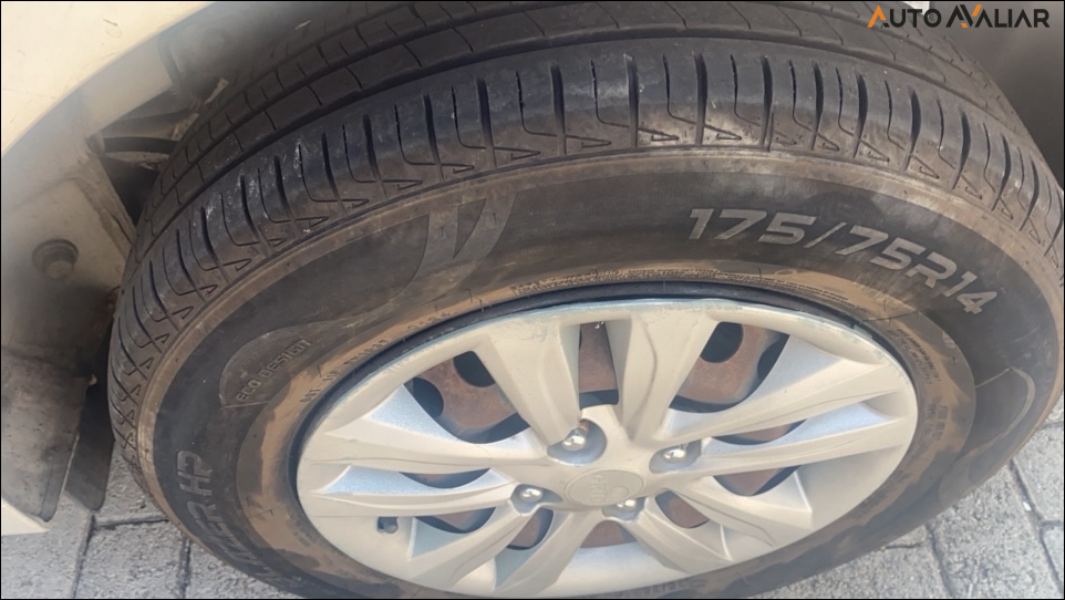 HYUNDAI HB20 1.0 COMFORT PLUS 12V FLEX 4P MANUAL