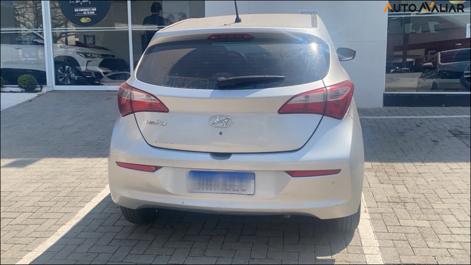 HYUNDAI HB20 1.0 COMFORT PLUS 12V FLEX 4P MANUAL