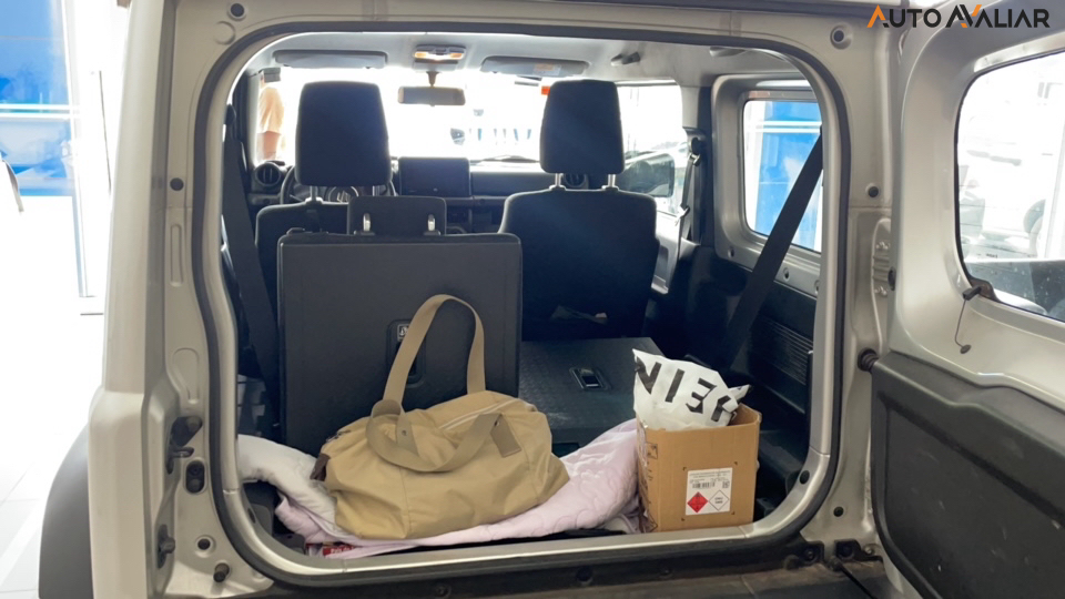 SUZUKI JIMNY 1.5 GASOLINA SIERRA 4YOU 4X4 AUTOMATICO