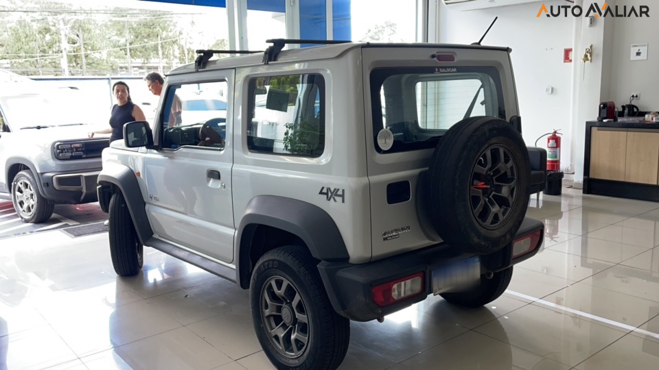 SUZUKI JIMNY 1.5 GASOLINA SIERRA 4YOU 4X4 AUTOMATICO