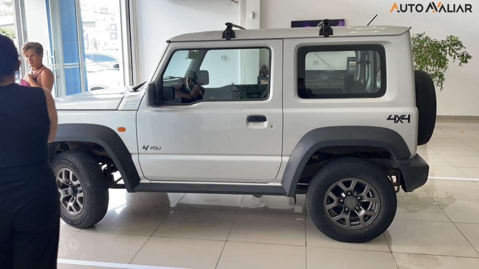 SUZUKI JIMNY 1.5 GASOLINA SIERRA 4YOU 4X4 AUTOMATICO