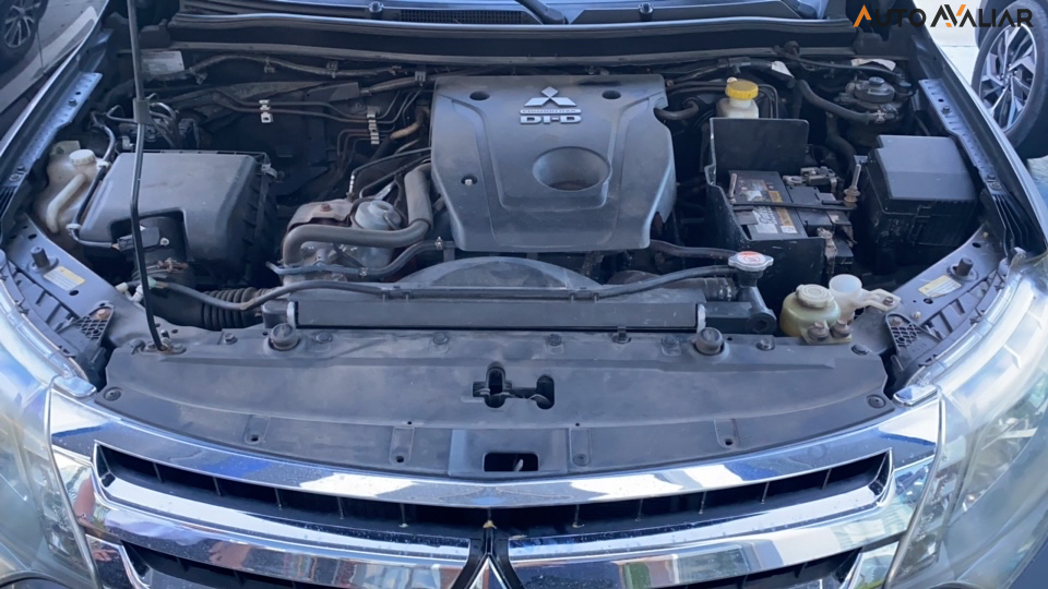 MITSUBISHI L200 TRITON  2.4 16V TURBO DIESEL OUTDOOR HPE-S CD 4X4 AUTOMATICO