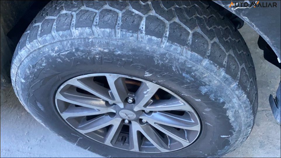 MITSUBISHI L200 TRITON  2.4 16V TURBO DIESEL OUTDOOR HPE-S CD 4X4 AUTOMATICO