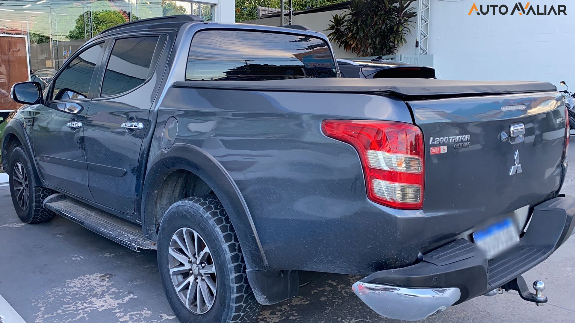 MITSUBISHI L200 TRITON  2.4 16V TURBO DIESEL OUTDOOR HPE-S CD 4X4 AUTOMATICO