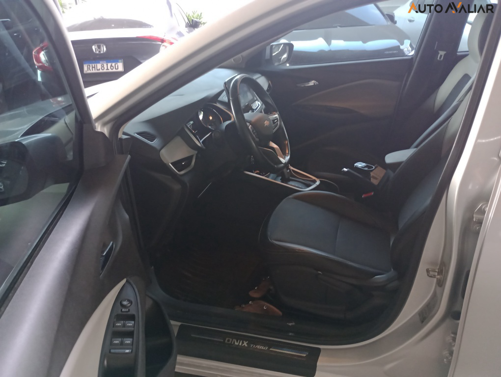 CHEVROLET ONIX 1.0 TURBO FLEX PREMIER AUTOMATICO