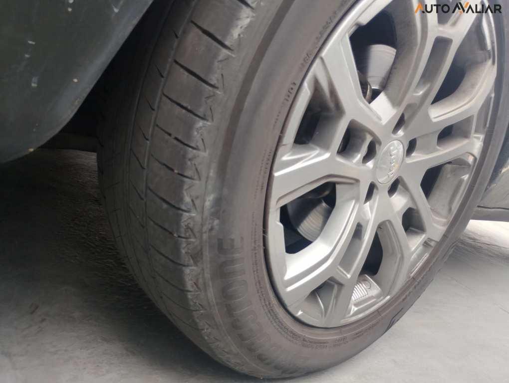 JEEP RENEGADE 1.3  T270 TURBO FLEX LONGITUDE AT6